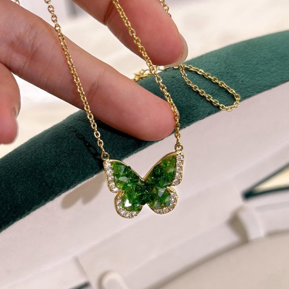 🆕Women Green Stunning Butterfly Pendant Plated Brass Elegant Crystals Necklace - Picture 7 of 9